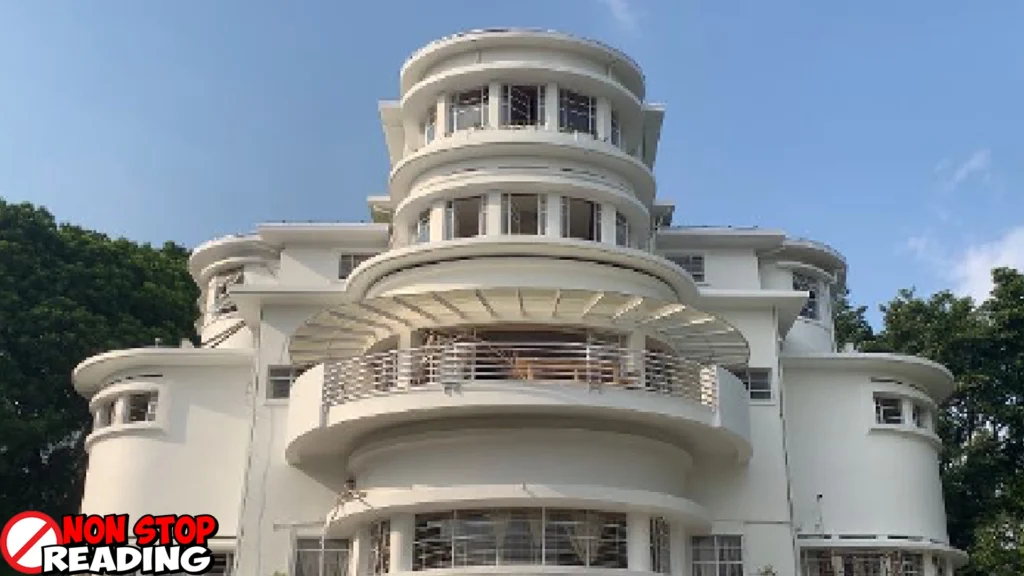 Villa Isola: Dari Rumah Mewah Hingga Gedung Rektorat