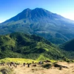 Gunung Lawu: Kamar Sakral dan Ritual Mistis